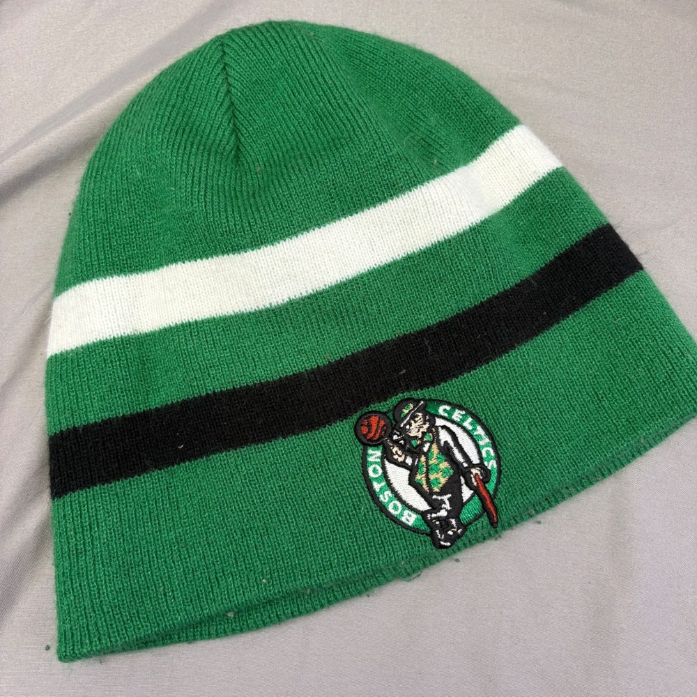 NBA Boston Celtics Fan Favorite Green Striped Beanie Knit Hat OSFA‎ 106500
